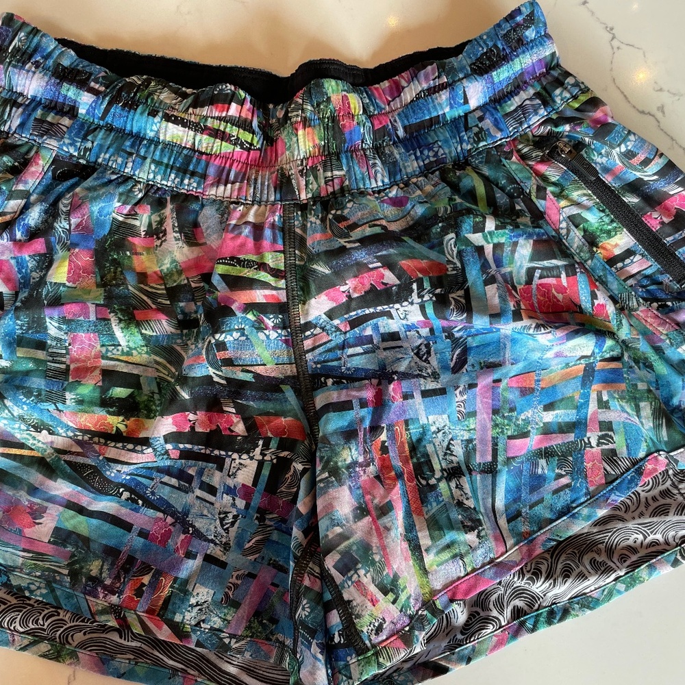Rare Lululemon Seawheeze registration shorts size 8